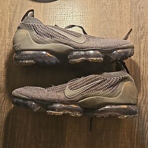 Nike vapormax men's size 8.5 in black